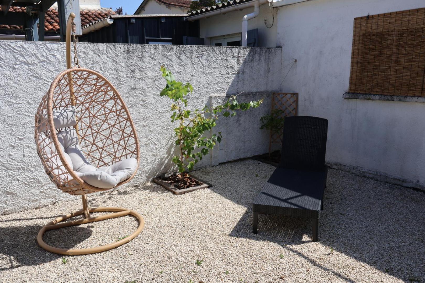 Studio Avec Jardin Prive Bergerac Exterior photo